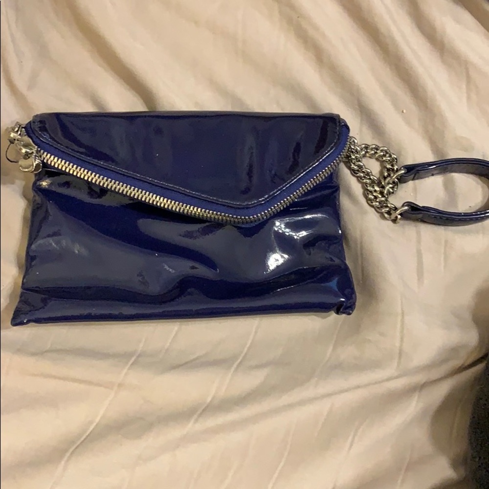 Henri Bendel wristlet